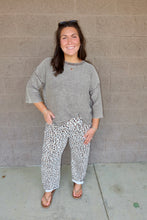 Load image into Gallery viewer, Washed 3/4 Sleeve Boxy Sweater (3 Colors)

