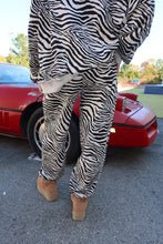 Load image into Gallery viewer, Zebra Print Elastic-Cuff Jogger Pants
