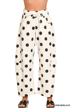 Load image into Gallery viewer, Polka Dot Fleece Barrel Sweatpants- Cream/Black
