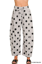 Load image into Gallery viewer, Polka Dot Fleece Barrel Sweatpants- Heather/Black
