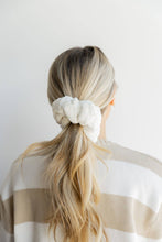 Load image into Gallery viewer, OVERSIZED TOWEL SCRUNCHIES ( 3 COLORS )
