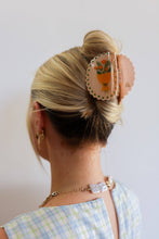 Load image into Gallery viewer, FRAMED ECLECTIC CLAW
