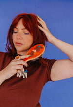 Load image into Gallery viewer, KAXI MOM HAIR BRUSH + MIDI CLAW SET

