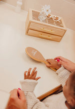 Load image into Gallery viewer, KAXI MOM HAIR BRUSH + MIDI CLAW SET
