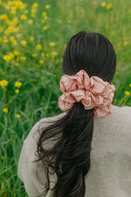 Load image into Gallery viewer, FARMERS MARKET JUMBO SCRUNCHIE
